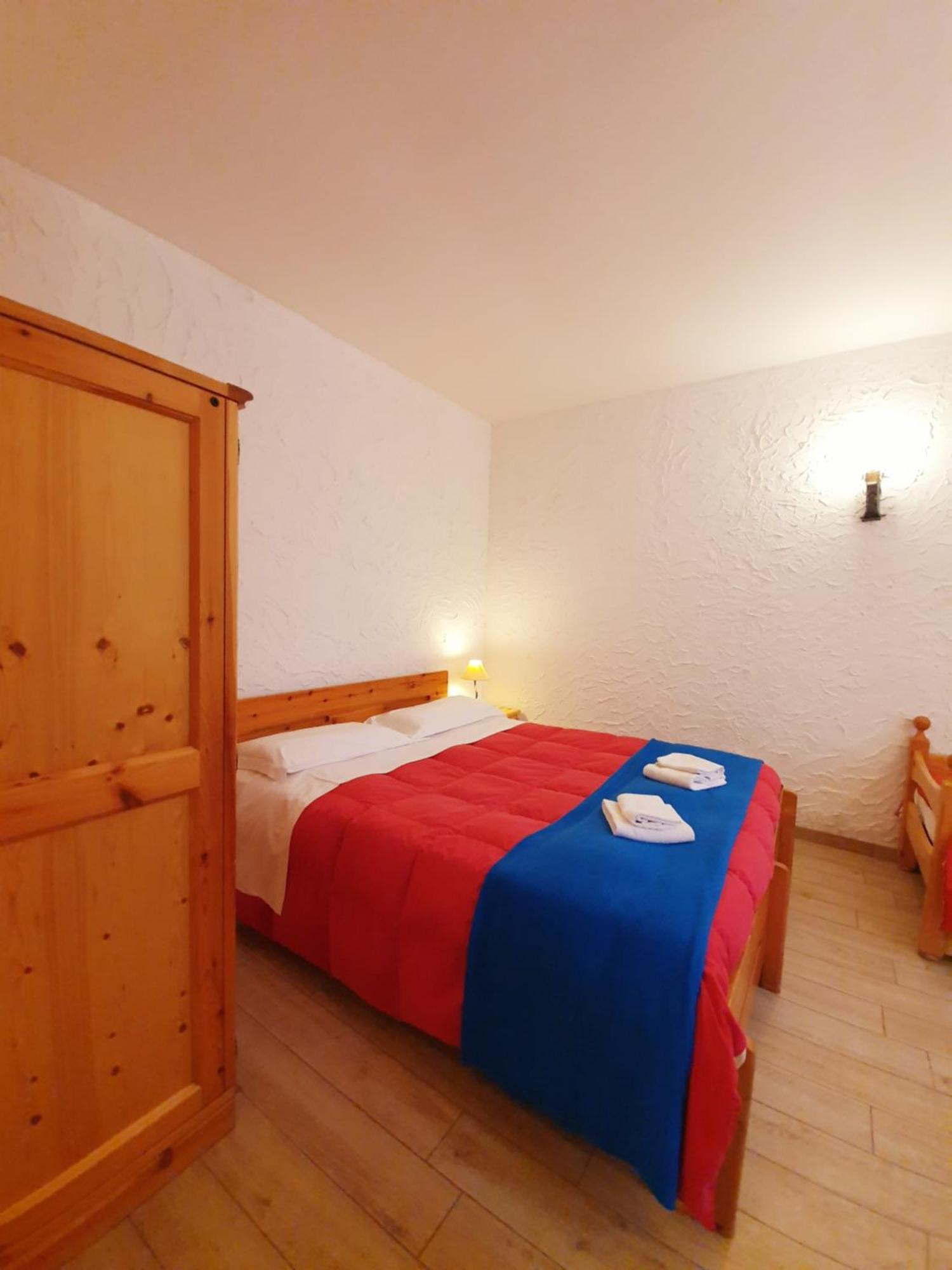 Residence Serra La Nave Ragalna Kamer foto